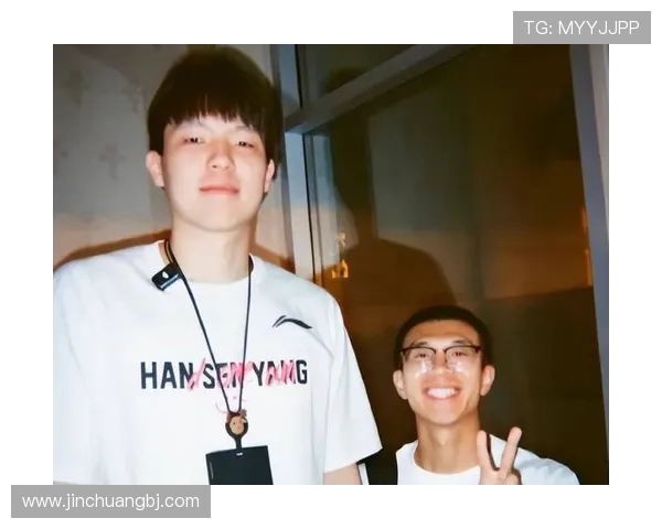 杨瀚森翻译刘禹铖翻译是本职工作望大家对瀚森多一点耐心